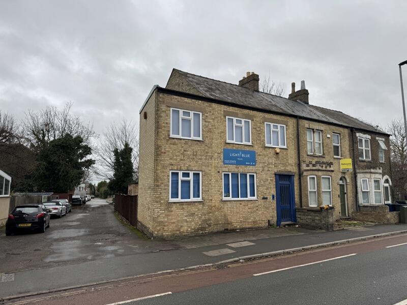 Main image of property: 1 Longview Terrace, Histon Road, Cambridge CB4 3JH
