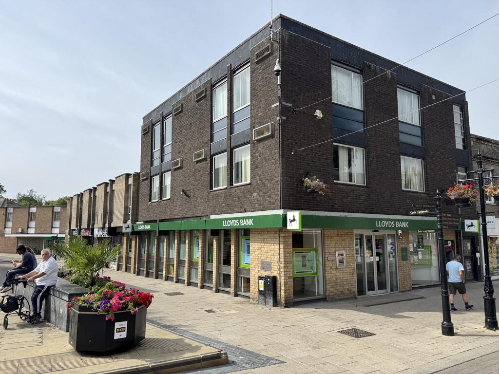 Main image of property: 35 King Street, Thetford, Norfolk, IP24 2AX