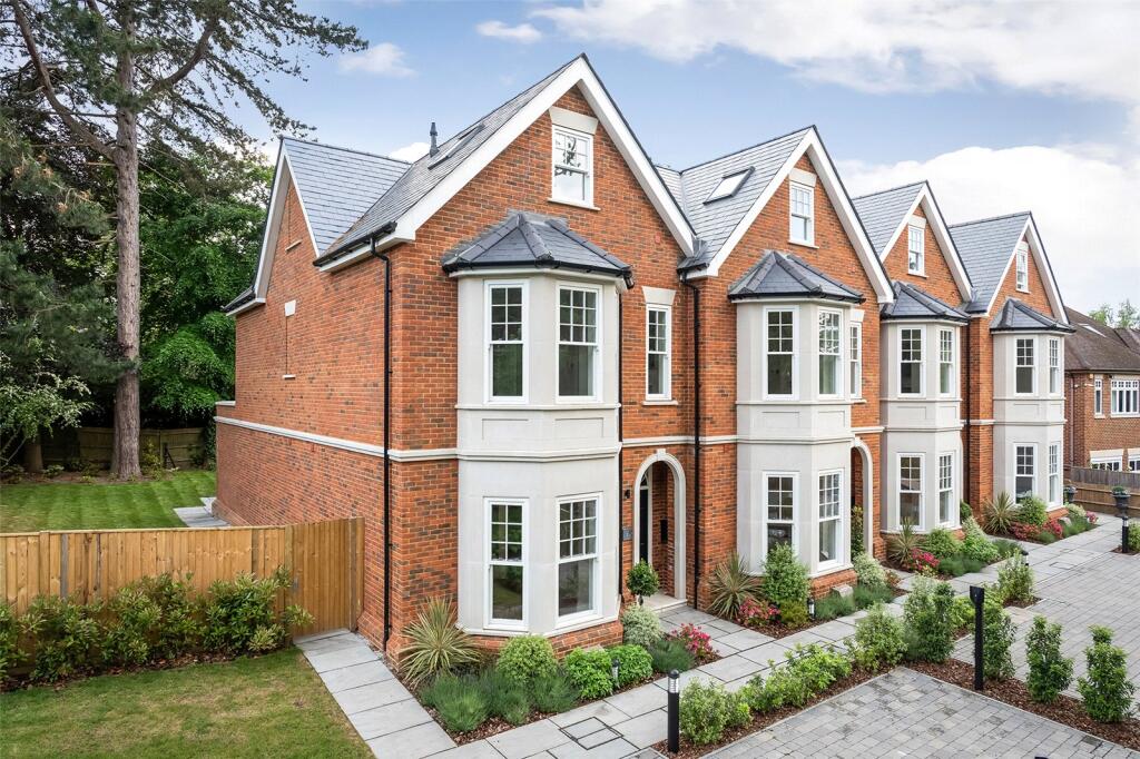 Main image of property: Oak Mount Place, Old Avenue, Weybridge, Surrey, KT13
