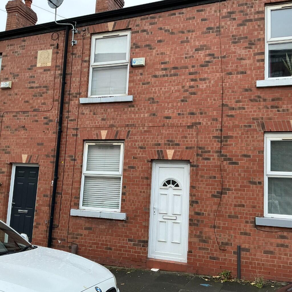 Main image of property: Mossley Road, Ashton-Under-Lyne, Greater Manchester, OL6