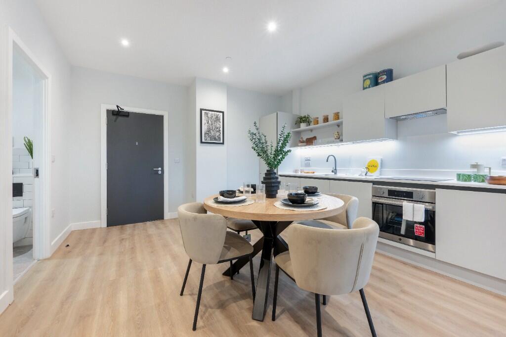 Main image of property: Anchorage Quay, Manchester, Greater Manchester, M50
