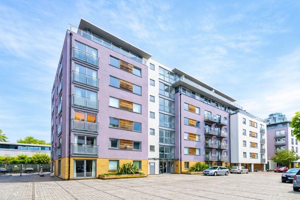 Main image of property: Deals Gateway, London, SE13