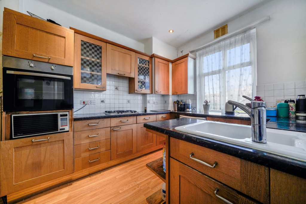 Main image of property: Kenton Road, Harrow, HA3