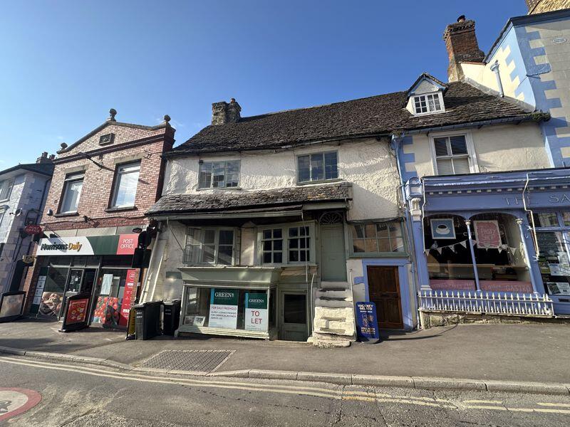 Main image of property: Multi-purpose town centre business premises in Faringdon