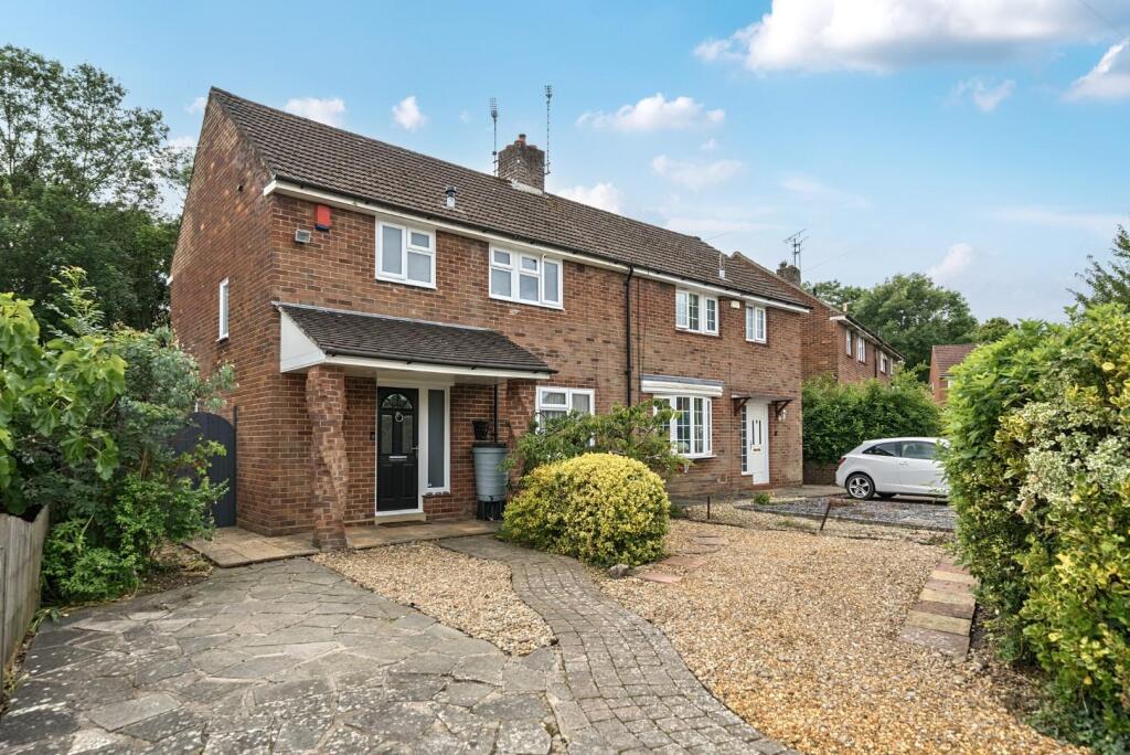 Main image of property: Ampfield Close, Havant