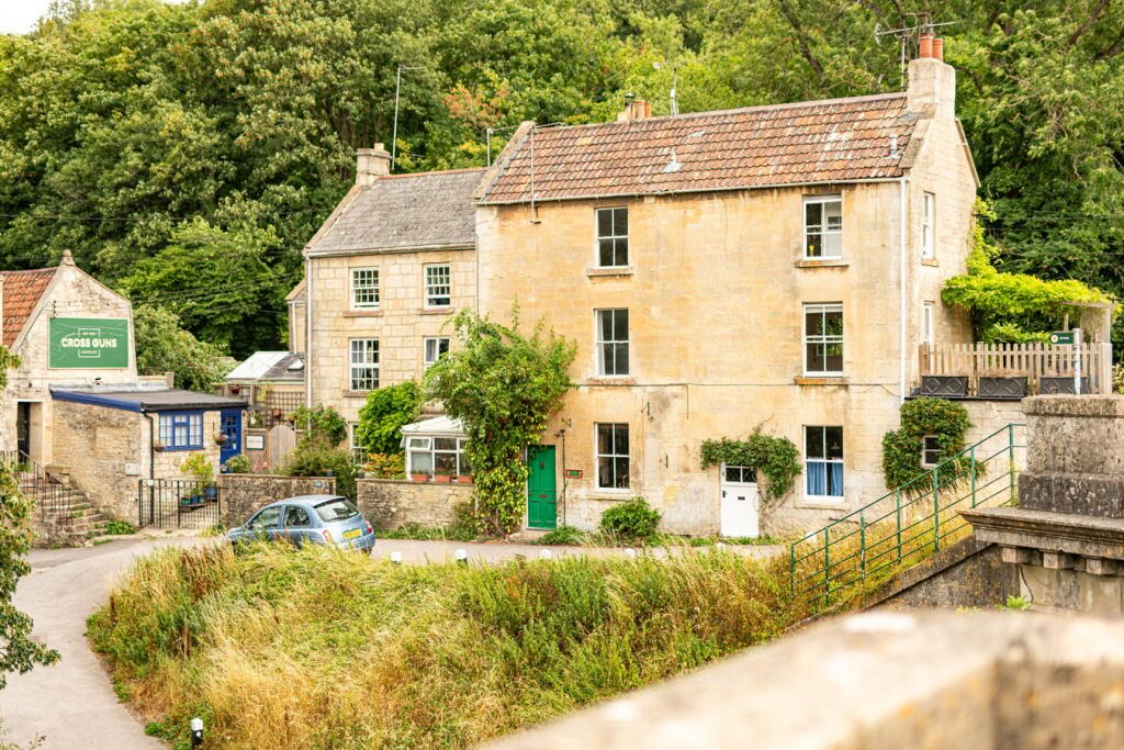Main image of property: Avoncliff, Bradford-on-Avon, BA15