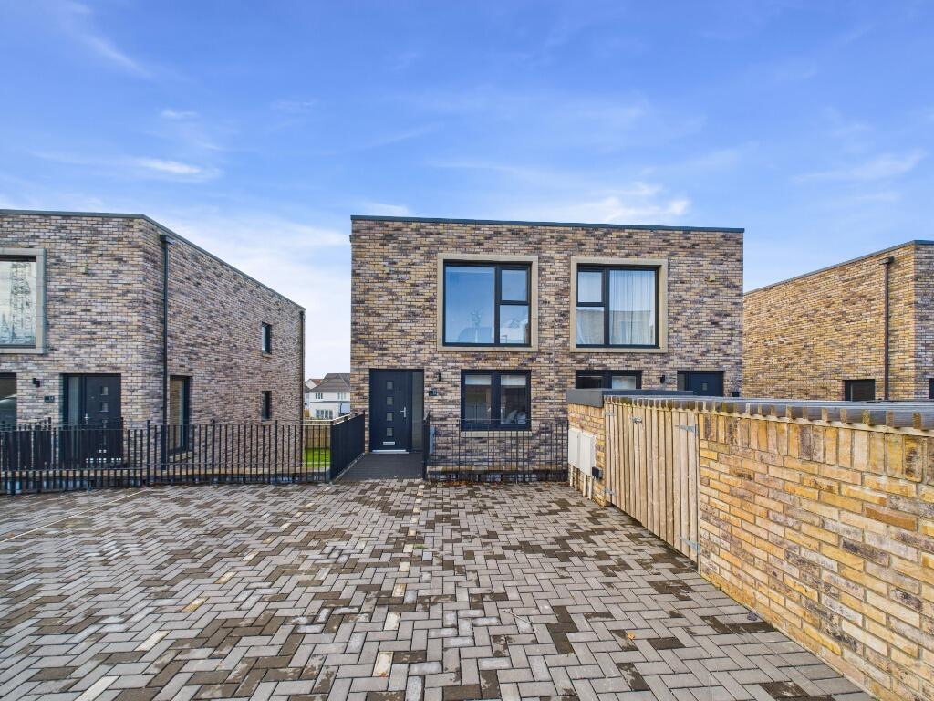 Main image of property: The Merganser, East Kilbride, South Lanarkshire, G75