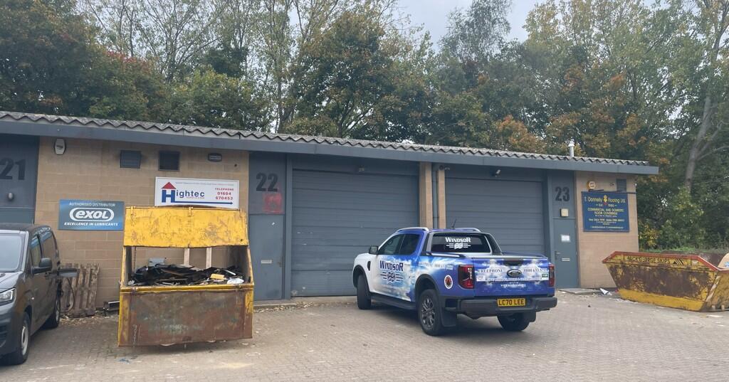 Main image of property: Low Farm Place, NORTHAMPTON, Northamptonshire, NN3 6HY