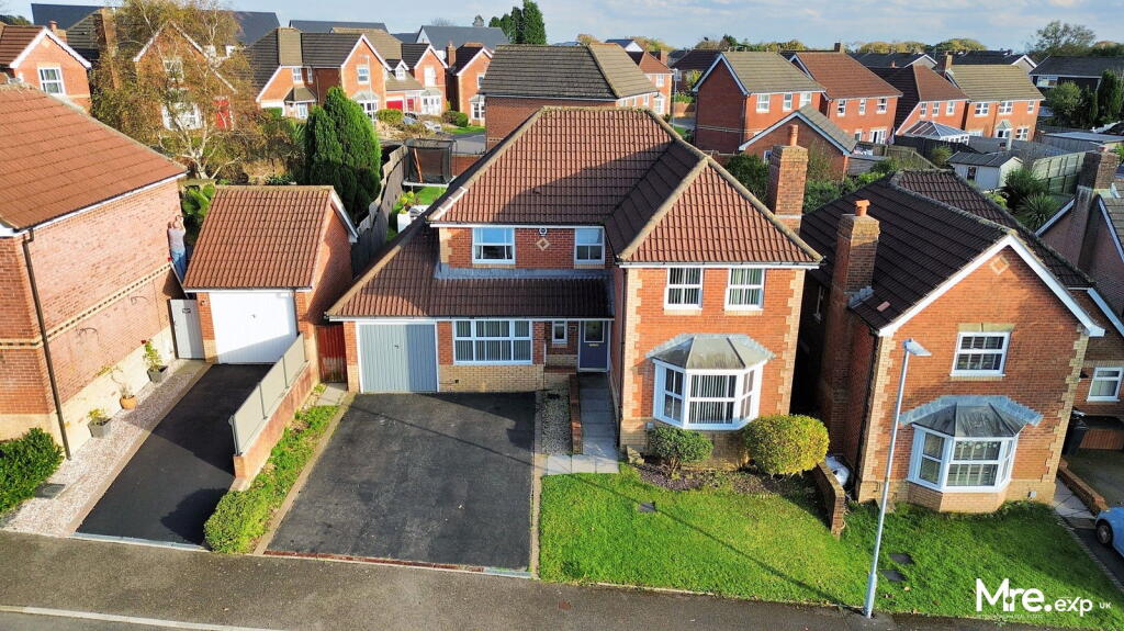 Main image of property: Coedfan, Sketty, Swansea, SA2 8NS