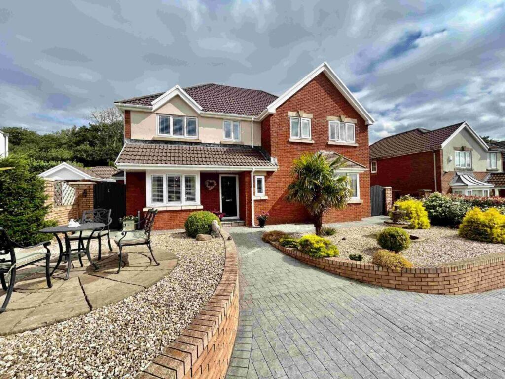 Main image of property: Gilfach Road, Tonyrefail, Porth, CF39 8HL
