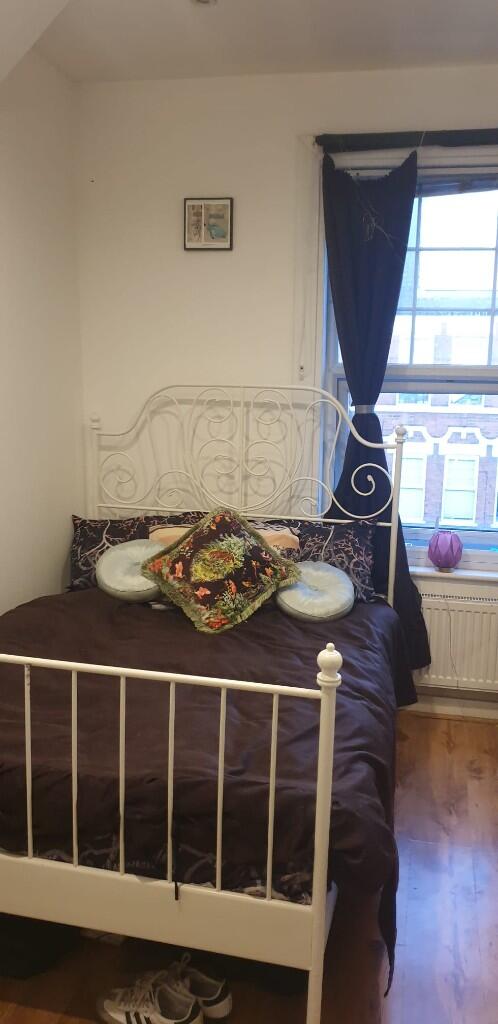 Main image of property: Modern Flat In Harringay - Central Location Green Lanes, London, N4