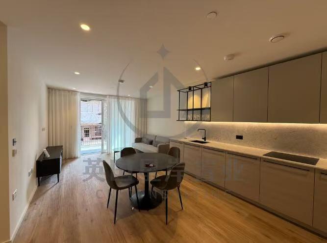 Main image of property: Leven Road, London, E14