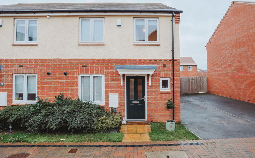 Main image of property: Guiver Drive, Market Harborough , Leicestershire, LE16 7DP