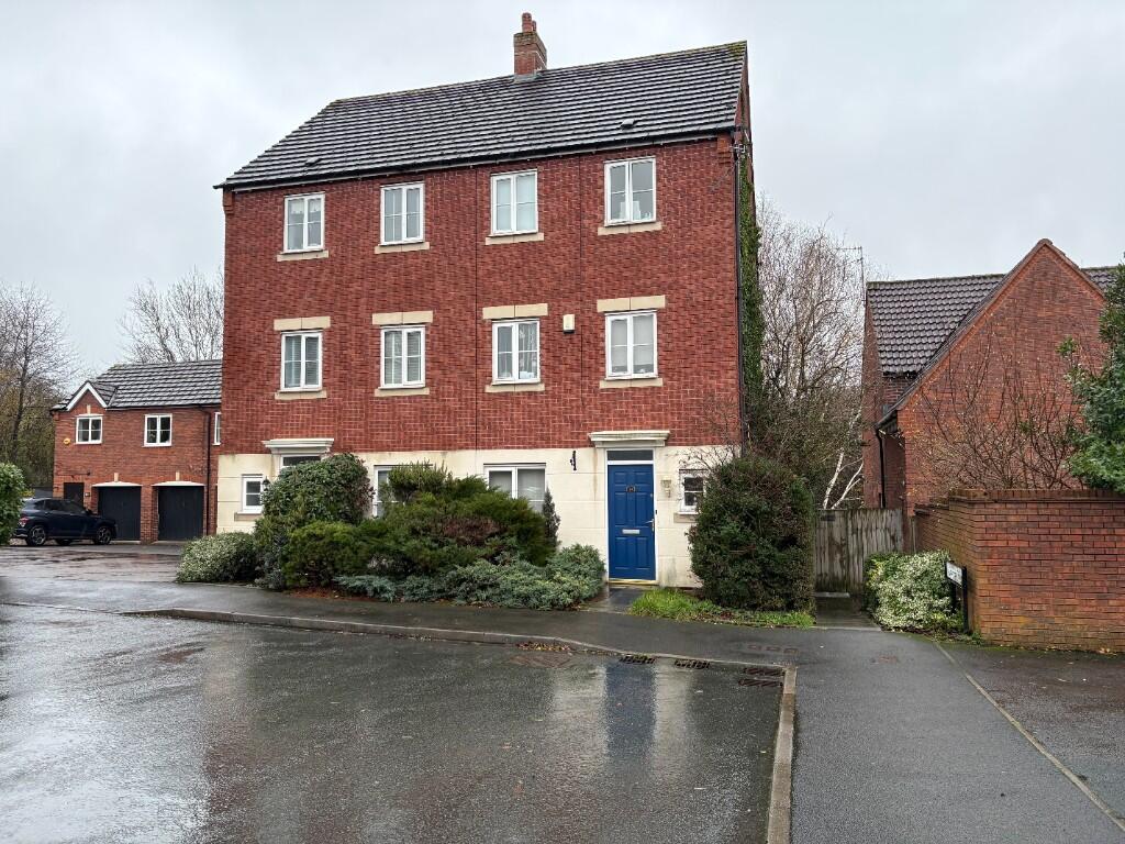 Main image of property: Warmstry Road, Bromsgrove, Worcestershire, B60