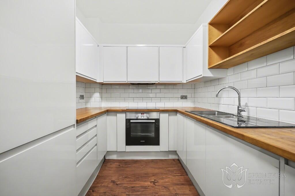 Main image of property: High Road, London, N2