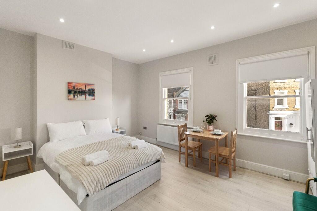 Main image of property: Greenside Road, London, W12