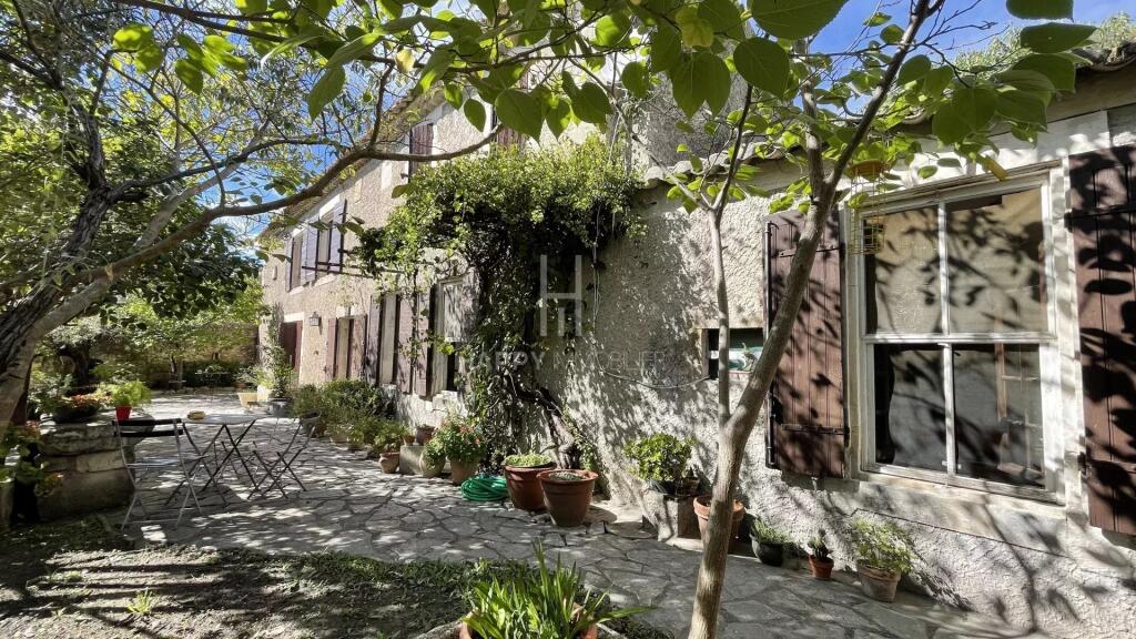 Main image of property: Provence-Alps-Cote d`Azur, Bouches-du-Rhône, Mouriès