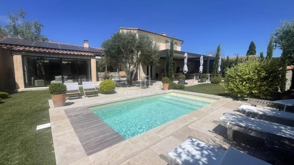 Main image of property: Provence-Alps-Cote d`Azur, Bouches-du-Rhône, Maussane-les-Alpilles