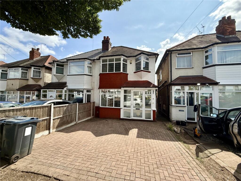 Main image of property: Brays Road, Yardley, Birmingham, B26