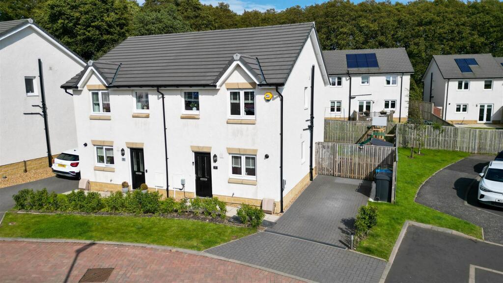 Main image of property: Elder Drive, Moodiesburn, G69 0FB