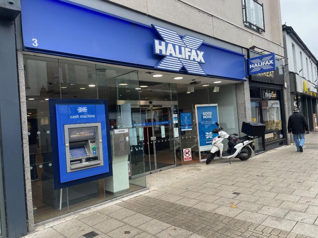 Main image of property: High Street, Walton-On-Thames, Surrey, KT12