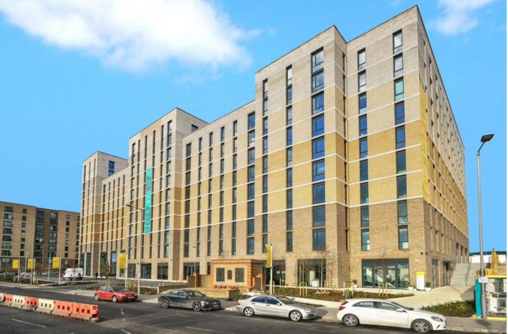 Main image of property: Calibra Court, Kimpton Road, Luton, Bedfordshire