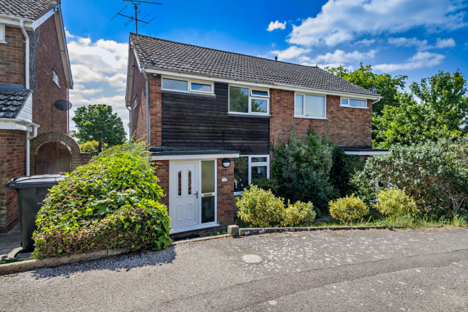 Main image of property: Headingham Close, Ipswich, Suffolk, IP2