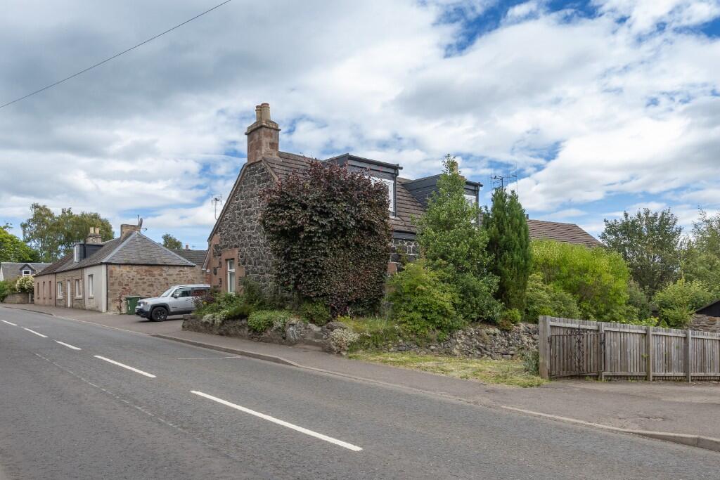 Main image of property: Lilac Cottage,High Street, Blairgowrie, Perthshire, PH10
