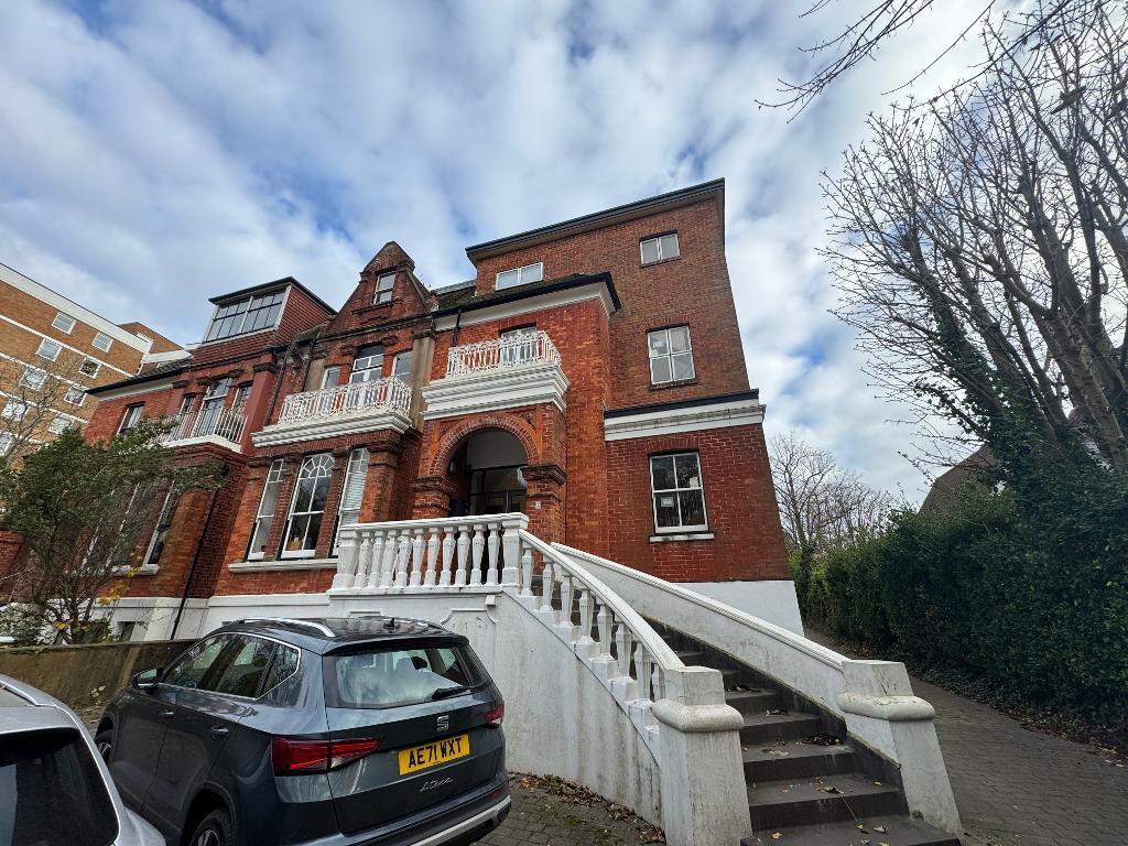 Main image of property: Preston Park Avenue, Brighton, East Sussex, BN1 6HJ