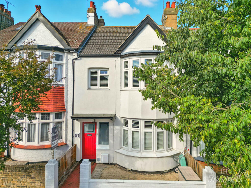 Main image of property: Marguerite Drive, Leigh-on-sea, SS9 1