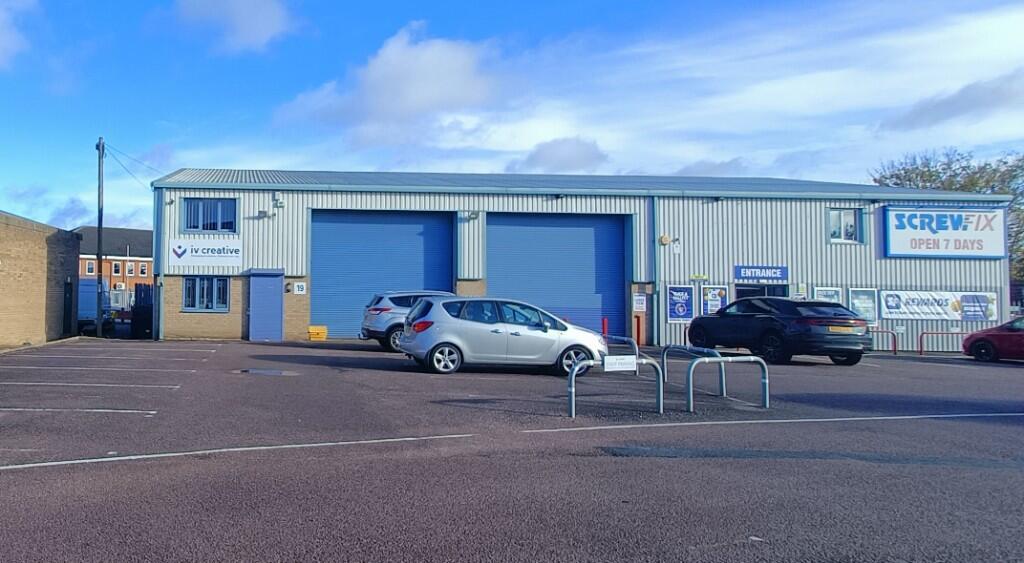 Main image of property: Unit 19, Sleaford Business Park, East Road, Sleaford, Lincolnshire, NG34 7EQ