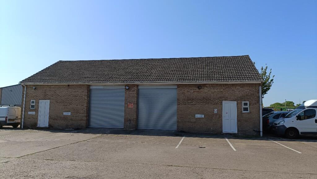 Main image of property: Units 15/16, Sleaford Business Park, East Road, Sleaford, Lincolnshire, NG34 7EQ