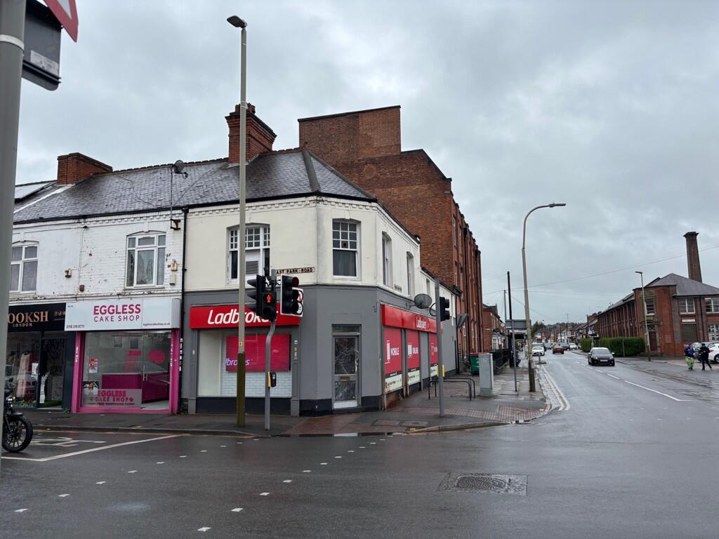 Main image of property: 190 Green Lane Road, Leicester, Leicestershire, LE5