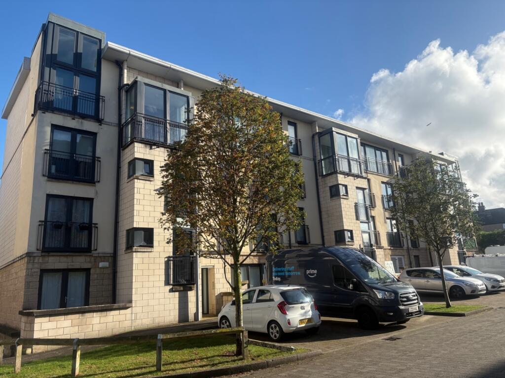 Main image of property: 15 Colonsay Close, Granton, EH5