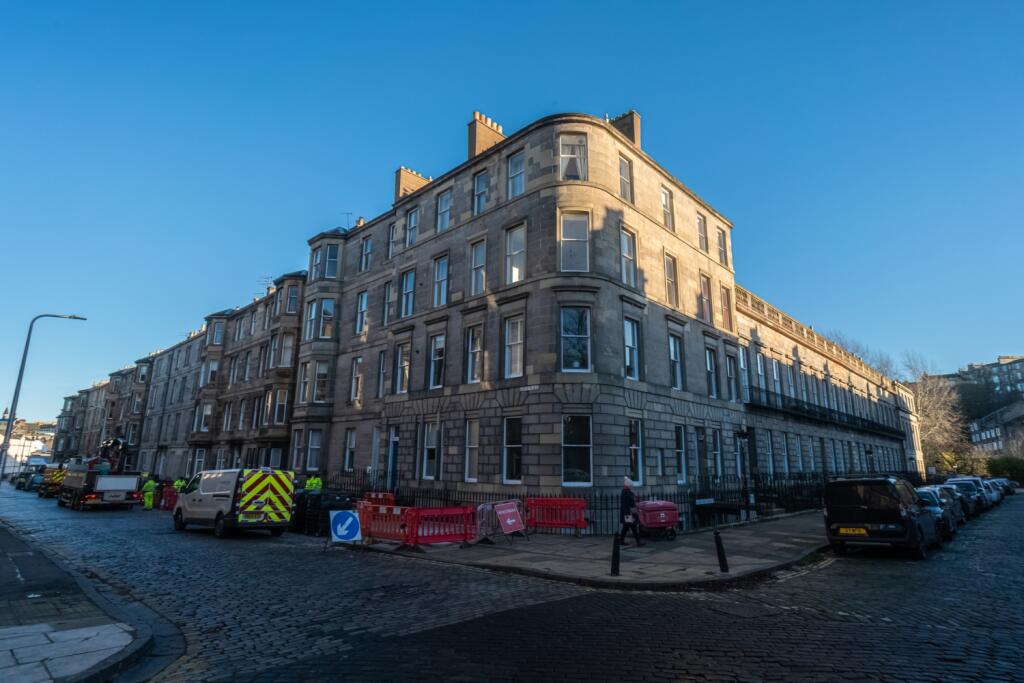 Main image of property: Flat 15/5 Leslie Place, Edinburgh