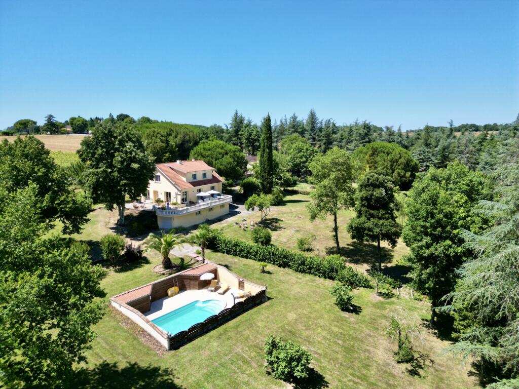 Main image of property: 24500 eymet