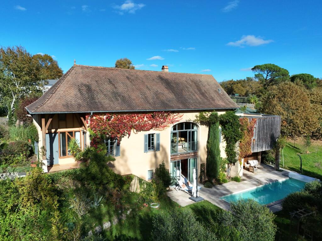 Main image of property: 33210 langon