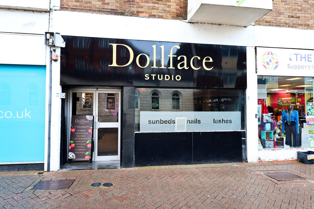 Main image of property: Harefield Road, Nuneaton, Warwickshire, CV11 4HD