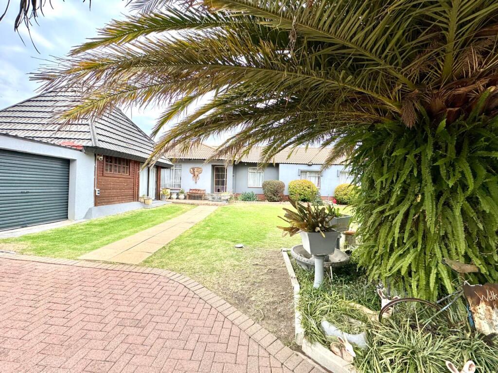 Main image of property: South Africa, Mpumalanga, Noordrand