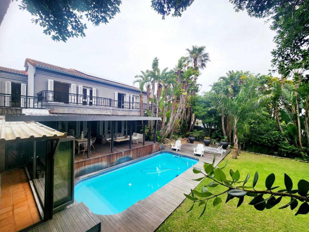 Main image of property: South Africa, Western Cape, Linkside