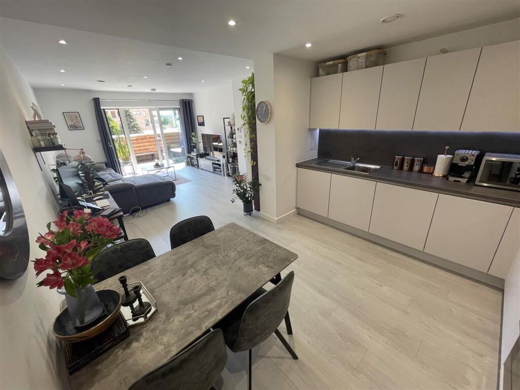 Main image of property: Stunning 1st Floor 2 Double bedroom, 1 Damsel Walk, NW9