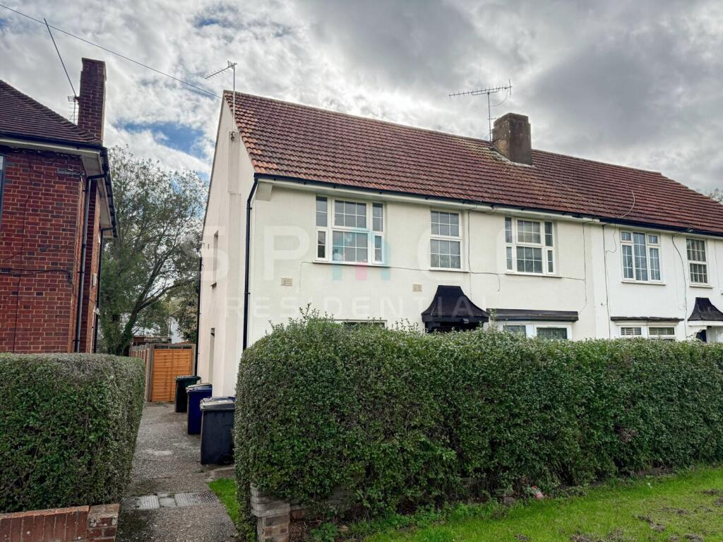 Main image of property: 2 Bedroom Ground Floor Maisonette in NW7