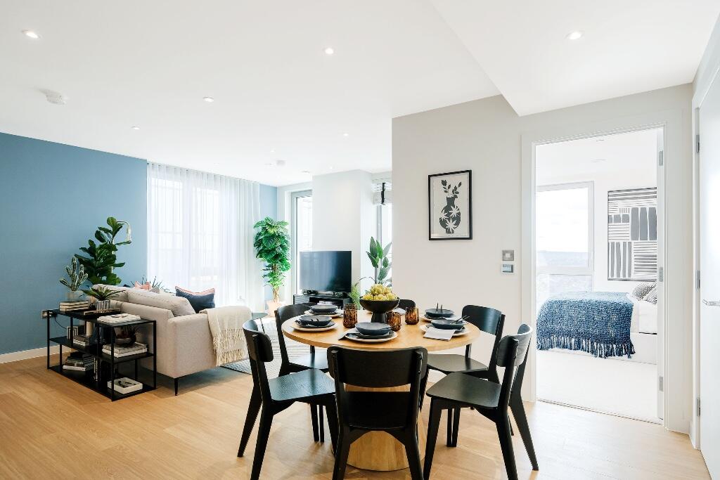 Main image of property: 16-18 Wellesley Road, Croydon, 
CR0 2DD