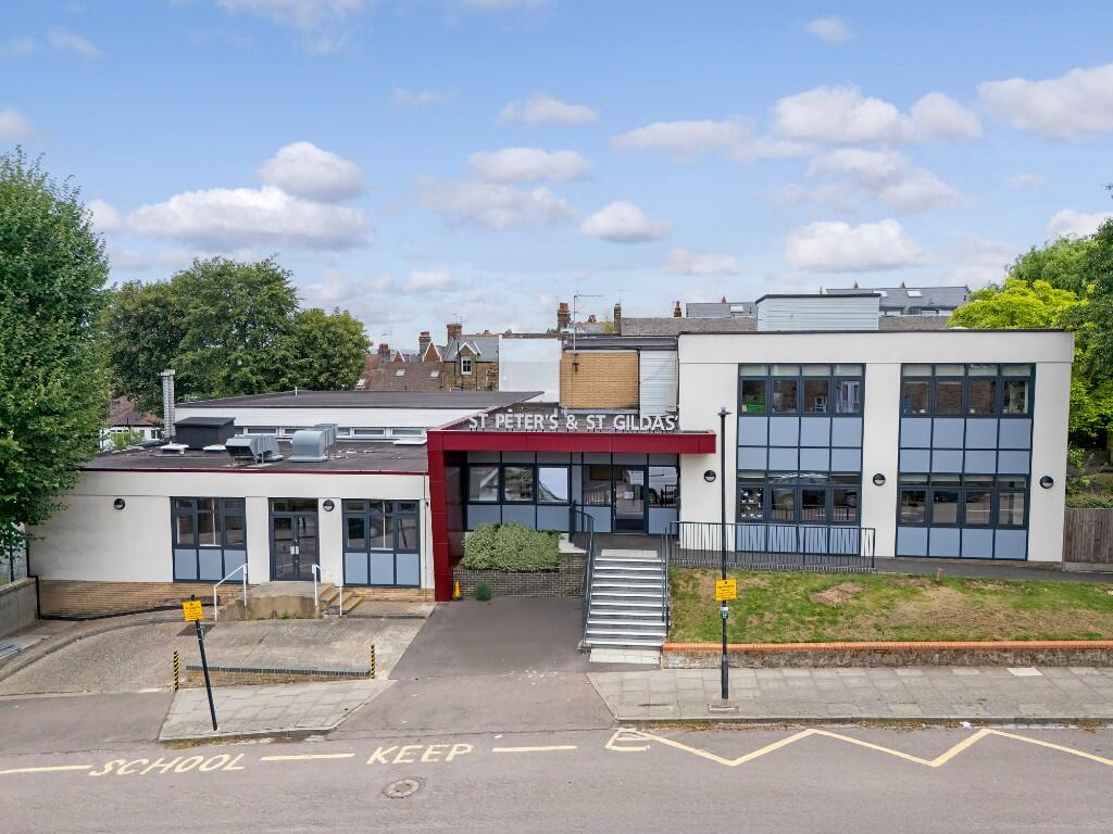 Main image of property: Oakington Way, London, N8