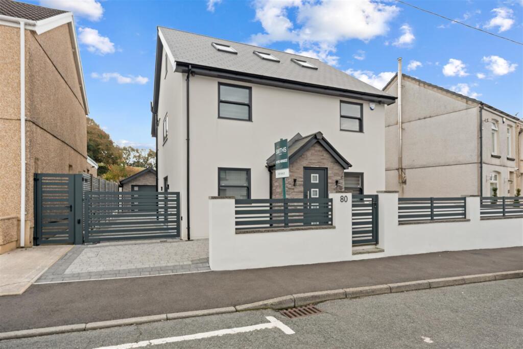 Main image of property: Tyn Y Bonau Road, Pontarddulais, Swansea