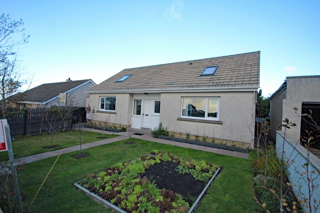 Main image of property: 19 Ogilvie Park, AB56 4XZ