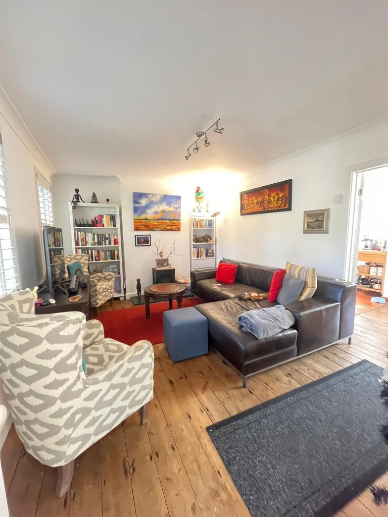 Main image of property: 1 Thermopylae Gate, Mudchute, Isle Of Dogs, Crossharbour, Canary Wharf, London, E14 3AX