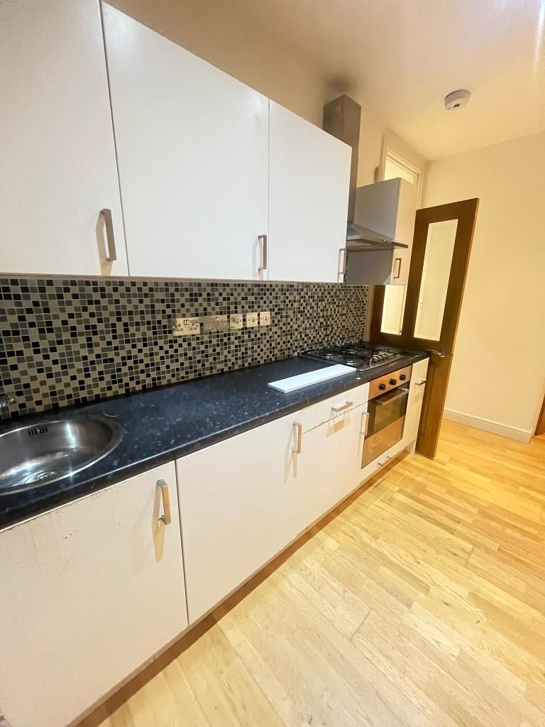 Main image of property: 292 The Highway, Wapping, Tower Hill, Canary, London, E1W 3DH