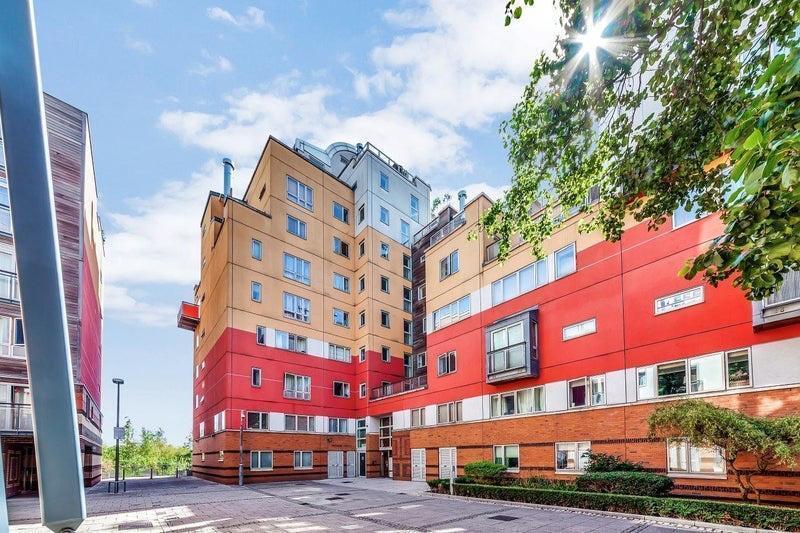 Main image of property: Faraday Lodge, Greenwich Millennium Village, 02, Renaissance Walk, Greenwich, London, SE10 0QL