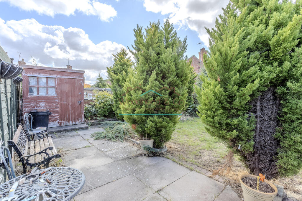 Main image of property: Finedon Road, Irthlingbrough